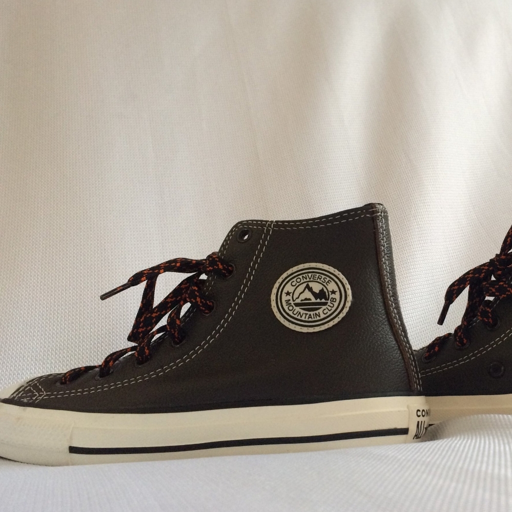 Converse - Picture 2 of 2